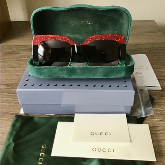 gucci gg083s